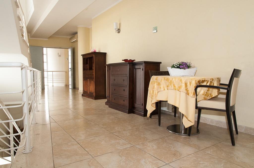 Hotel Demar Olbia Bagian luar foto